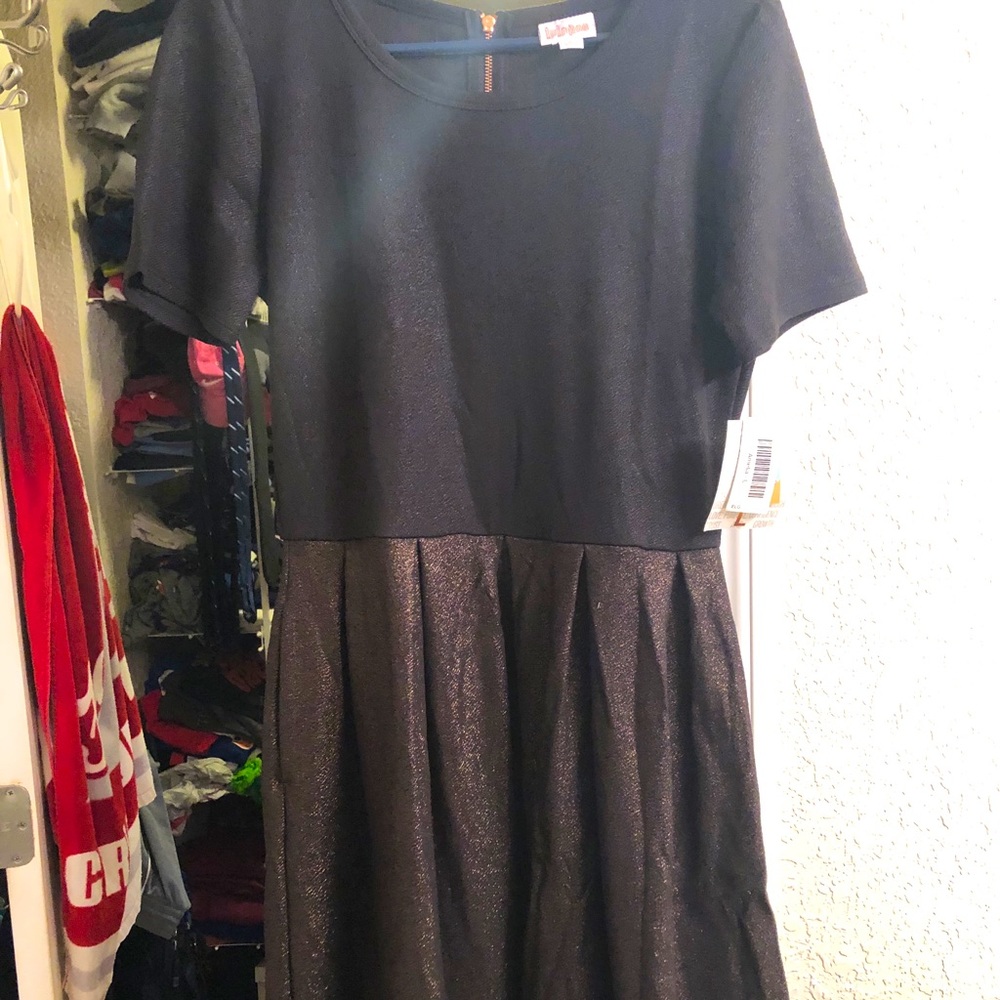 Large Lularoe elegant Amelia